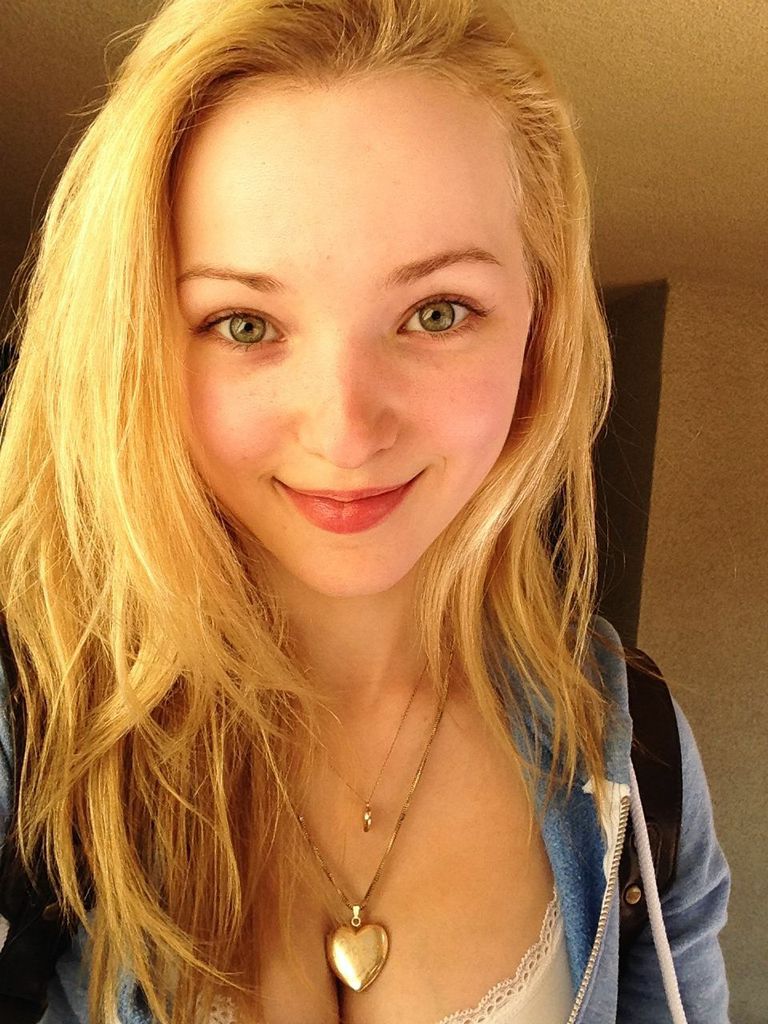 Dove Cameron DC 1