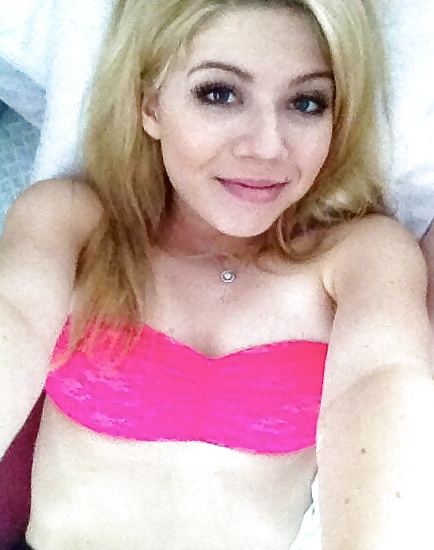 Jennette Mccurdy Nip Slip & Leaks