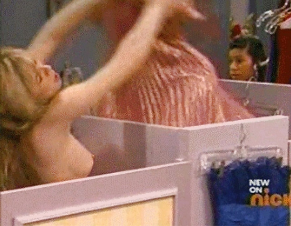 Jennette Mccurdy Nip Slip & Leaks