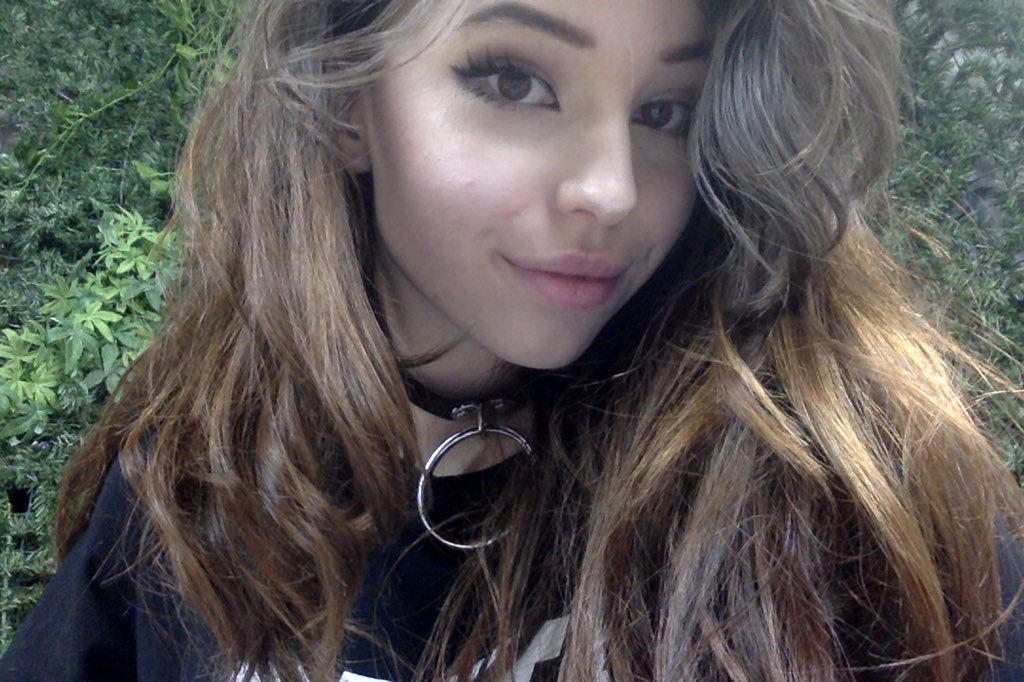 Belle Delphine No Makeup