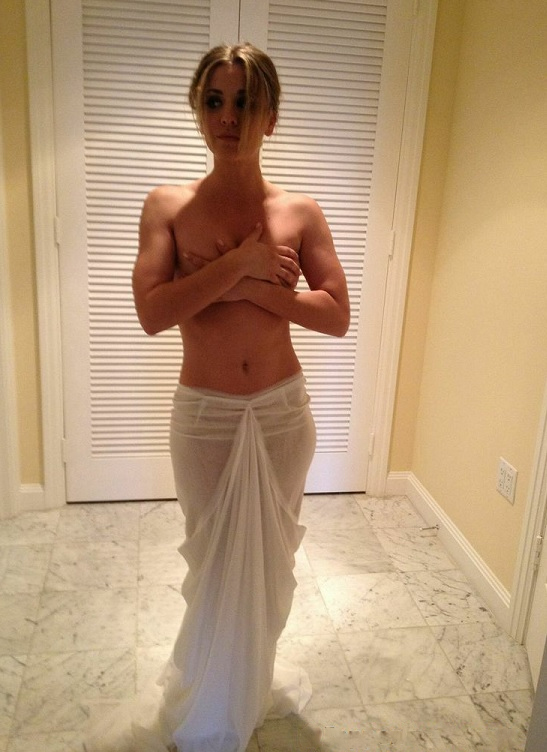 Kaley Cuoco NUDE Leaks