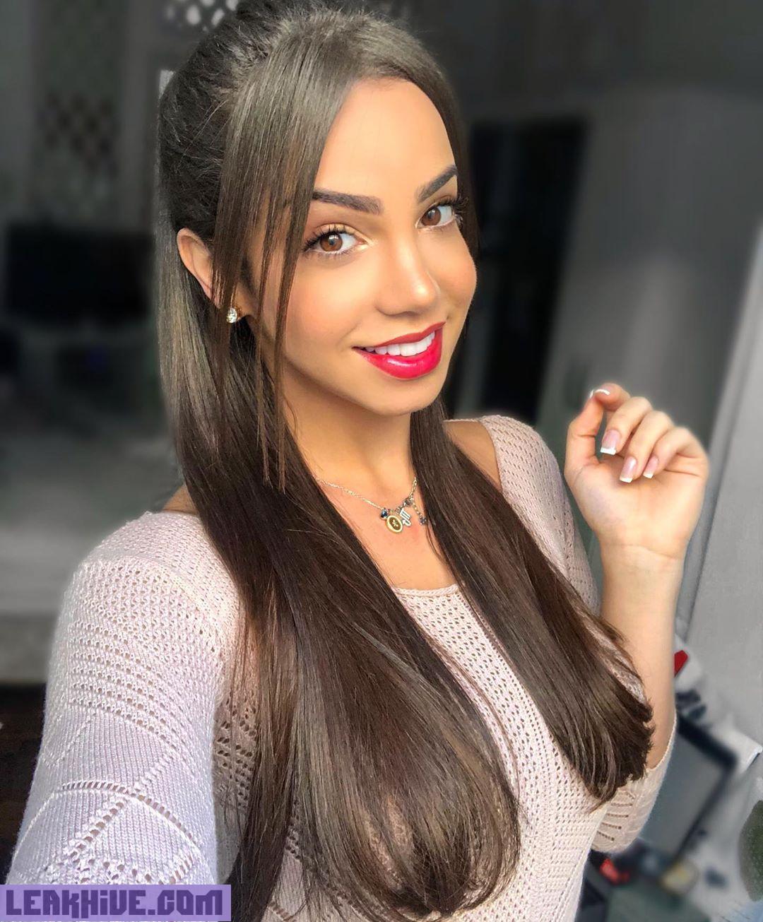 Maria Eduarda 73