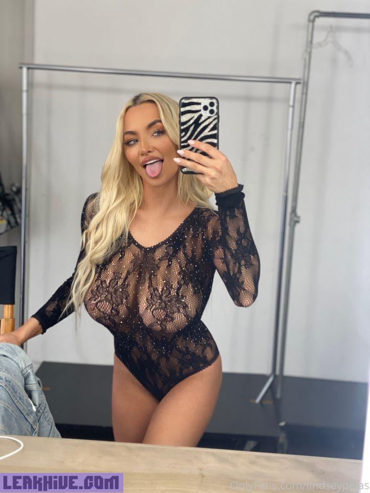 Lindsey Pelas Sexy Nude Pictures V 111698