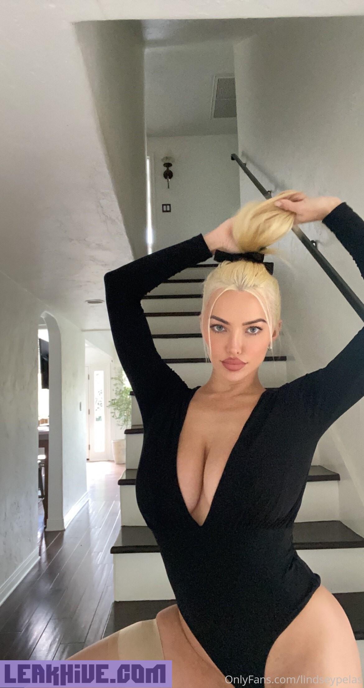 Lindsey Pelas Sexy Nude Pictures III 111609